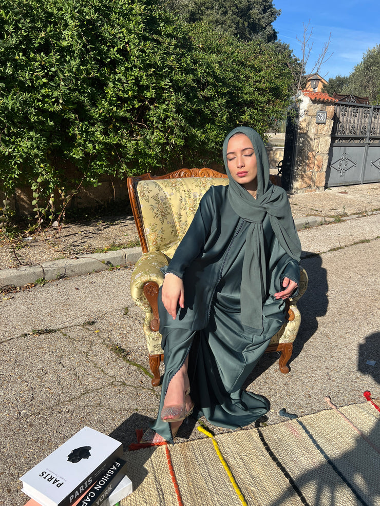 Hala Abaya