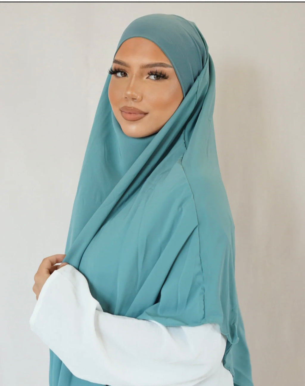 Khimar corto